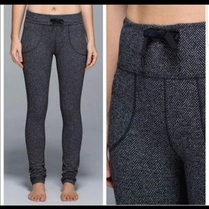 Lululemon leggings size small